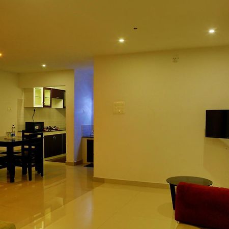 Sara Hotels And Apartments Nedumbassery Quarto foto