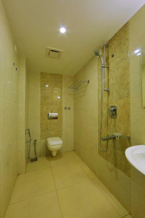 Sara Hotels And Apartments Nedumbassery Exterior foto